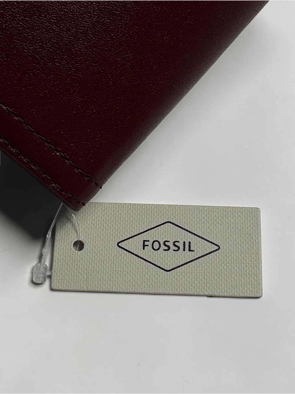 NWT Fossil Logan RFID Leather Tab Clutch Wallet Wine Maroon - Picture 6 of 7